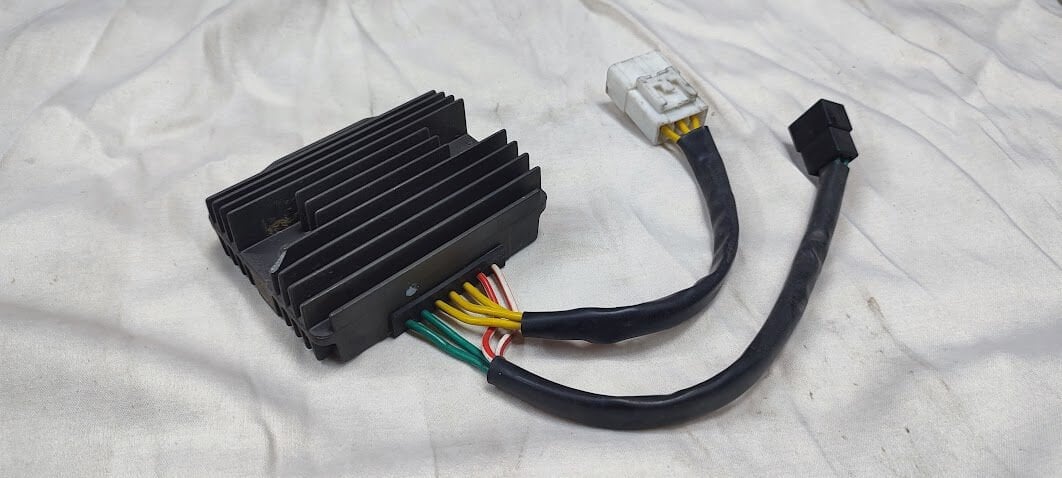 Aprilia Dorsoduro 750 - 1200 Konjektör Regülatör