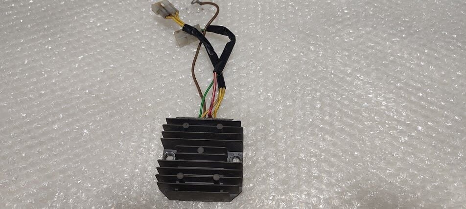 Aprilia Pegaso 650 1997-2004 Konjektör Regulatör