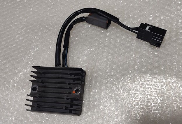 Kawasaki ZX6r 2007-2008 Konjektör Regulatör