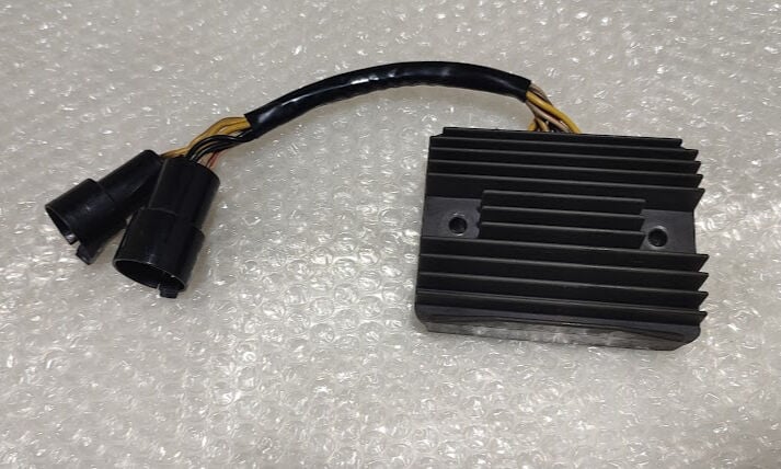 Kawasaki ZX12R 2000-2002 Konjektör Regulatör