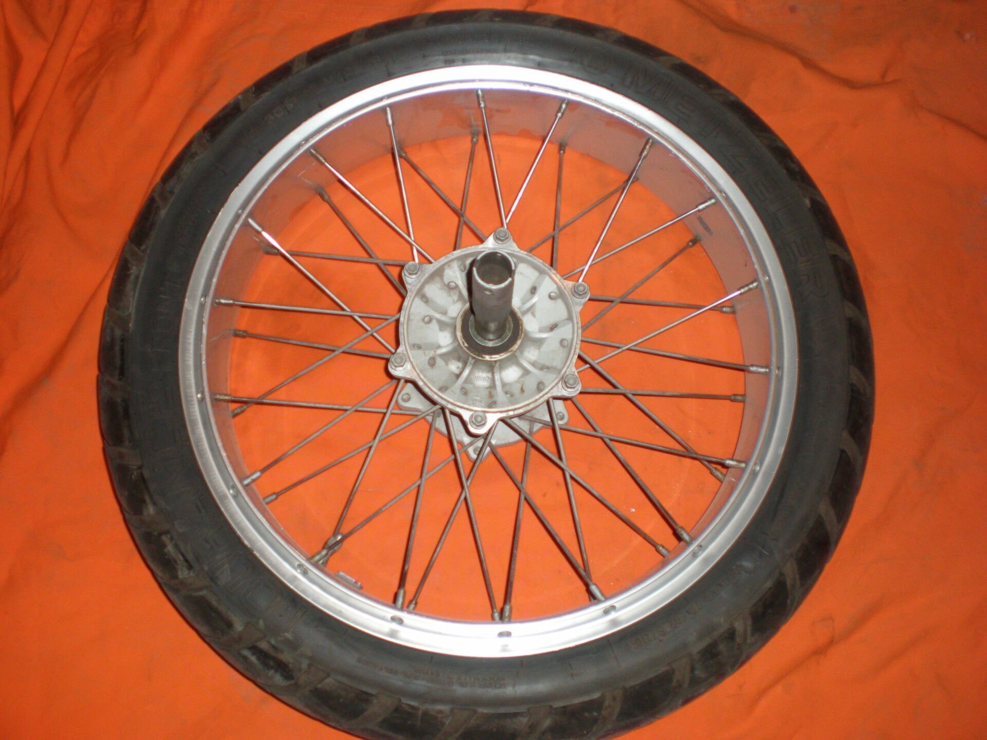 Aprilia ETV 1000 Caponord 01-07 Ön Arka Jant