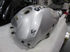 Suzuki GSR 600 Benzin Deposu (Fuel tank)