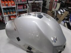 Suzuki GSR 600 Benzin Deposu (Fuel tank)