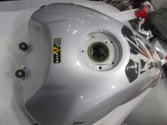 Suzuki GSR 600 Benzin Deposu (Fuel tank)
