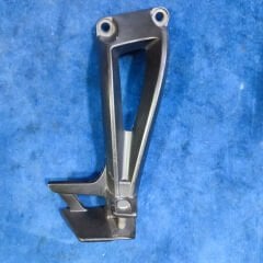 Yamaha fz8 2011-2013 Orjinal Sağ Arka Basamak Braketi
