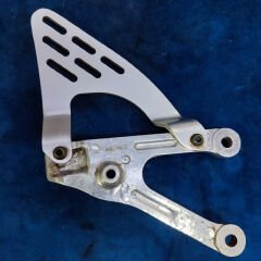 Yamaha R6 2004-2006 Orjinal Sol Sürücü Braketi