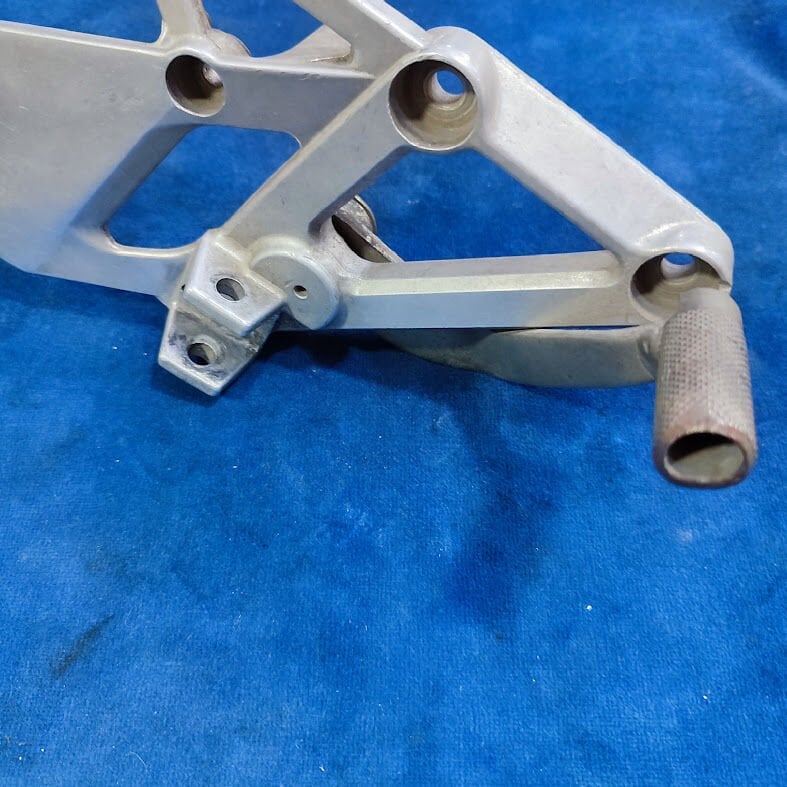 Honda CBR 600 F PC25 91-94 Orjinal Sağ Sol Sürücü Braketi