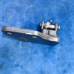 Suzuki DL 650 V-Strom Orjinal Sol Sürücü Baraketi Tasıyıcı