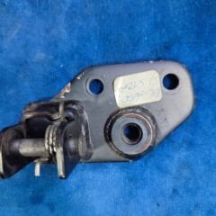 Suzuki DL 650 V-Strom Orjinal Sol Sürücü Baraketi Tasıyıcı